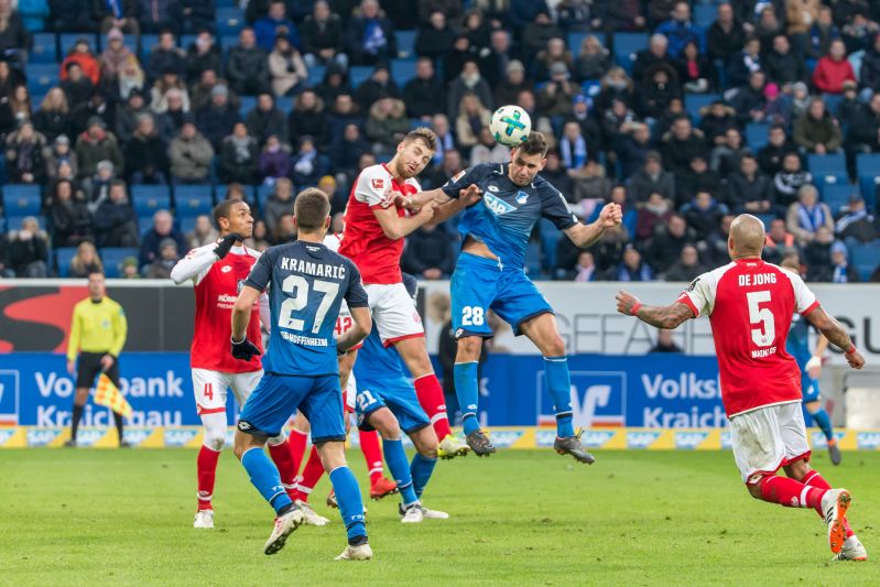 Kopfballduell